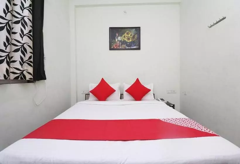 هتل Oyo Chaitenya Home Stay