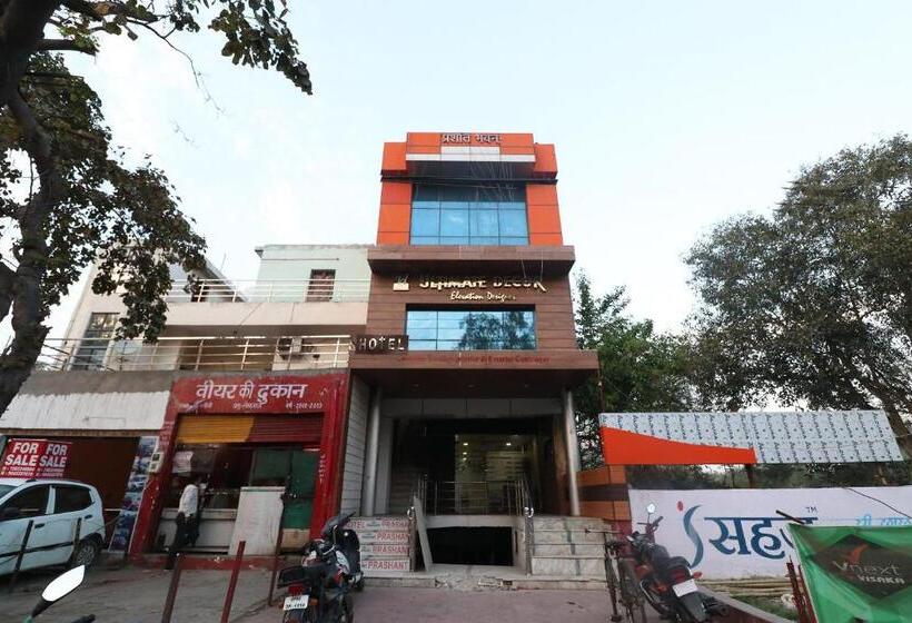 هتل Oyo Chaitenya Home Stay