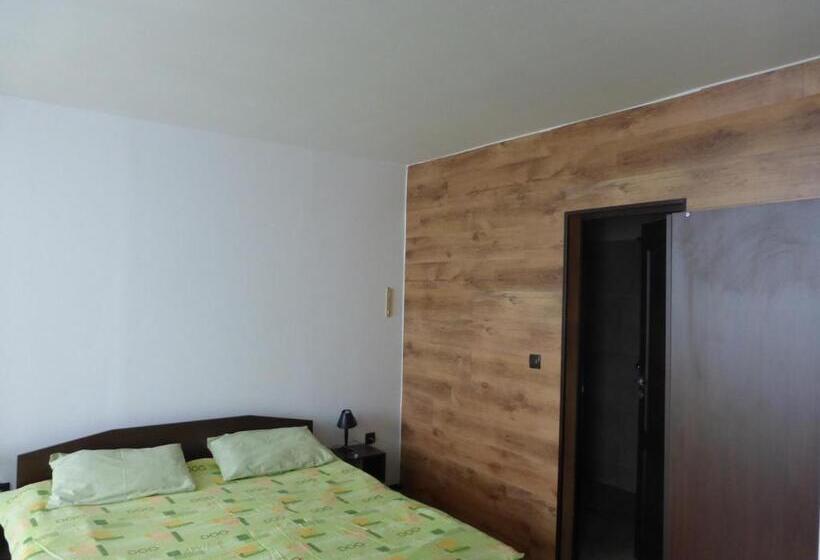 פנסיון Karadzhovata Kashta