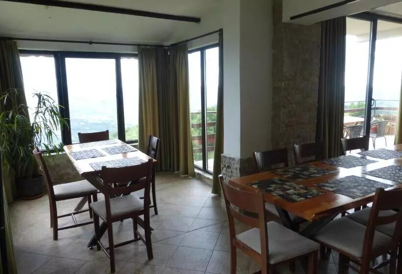 Majatalo Karadzhovata Kashta