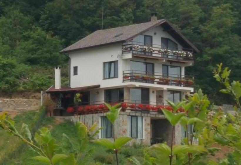 פנסיון Karadzhovata Kashta