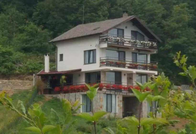 Majatalo Karadzhovata Kashta