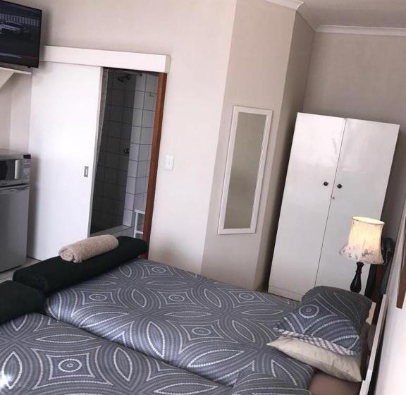 پانسیون Marietjie S Guesthouse