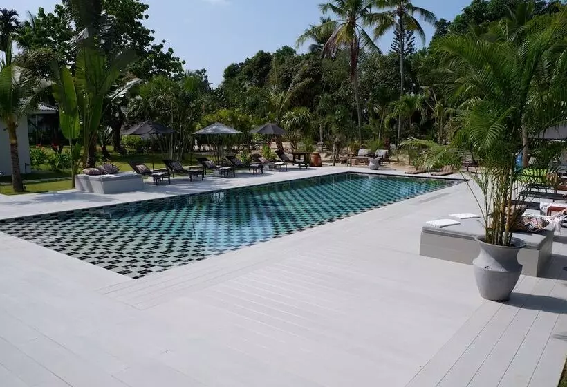 Hotelli Moorea Boutique Resort Samui