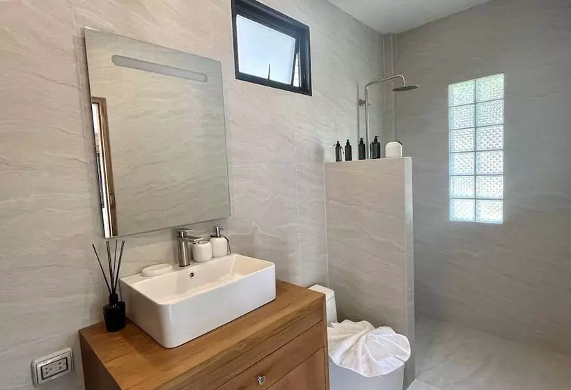 Hotelli Moorea Boutique Resort Samui