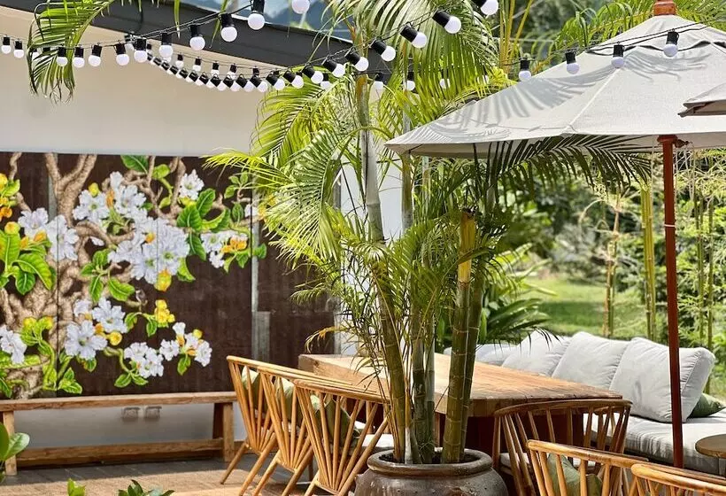 Hotelli Moorea Boutique Resort Samui