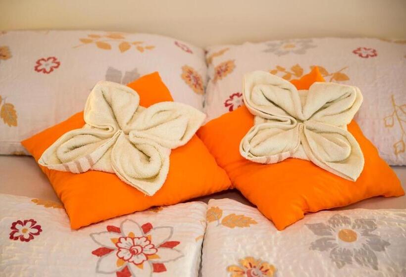 تختخواب و صبحانه Accommodation Resman