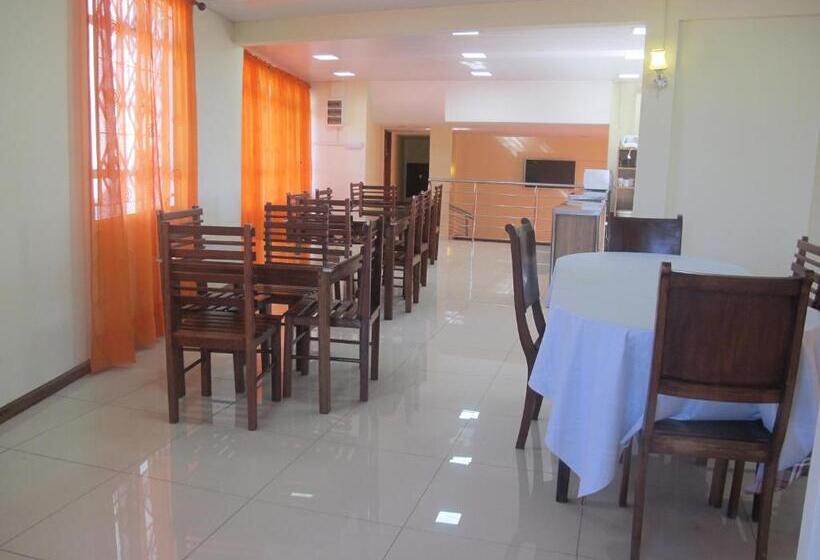 تختخواب و صبحانه Auberge Le Rajah