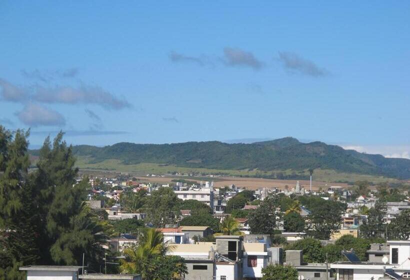 تختخواب و صبحانه Auberge Le Rajah