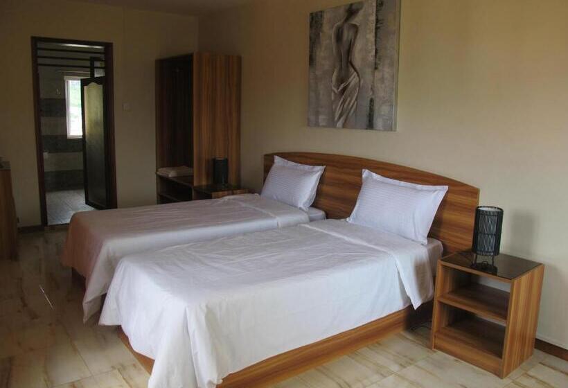 تختخواب و صبحانه Auberge Le Rajah