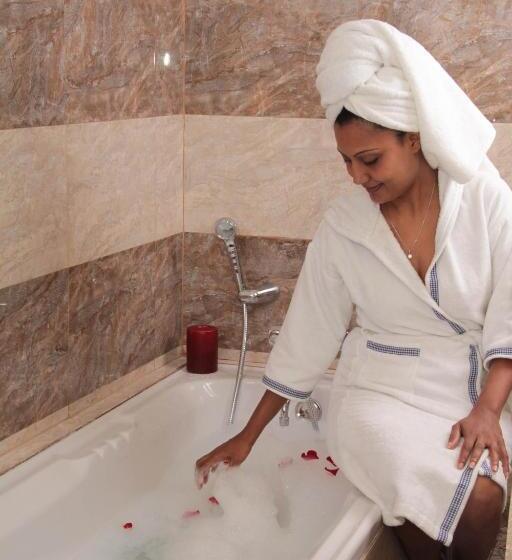 تختخواب و صبحانه Auberge Le Rajah