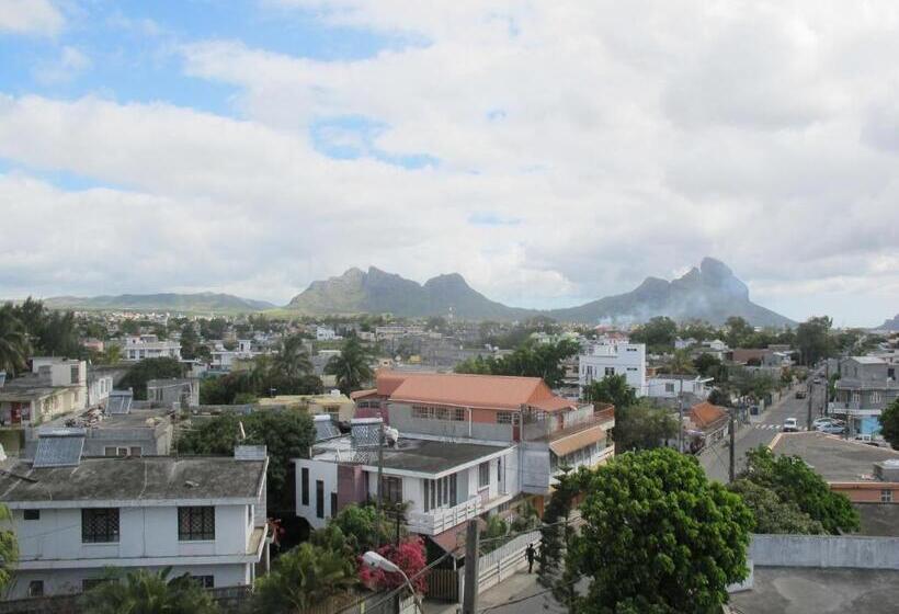 تختخواب و صبحانه Auberge Le Rajah