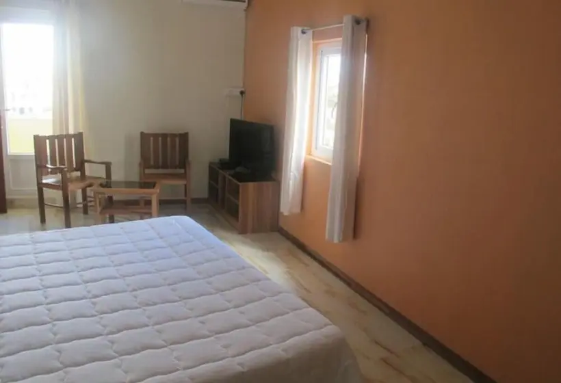 تختخواب و صبحانه Auberge Le Rajah
