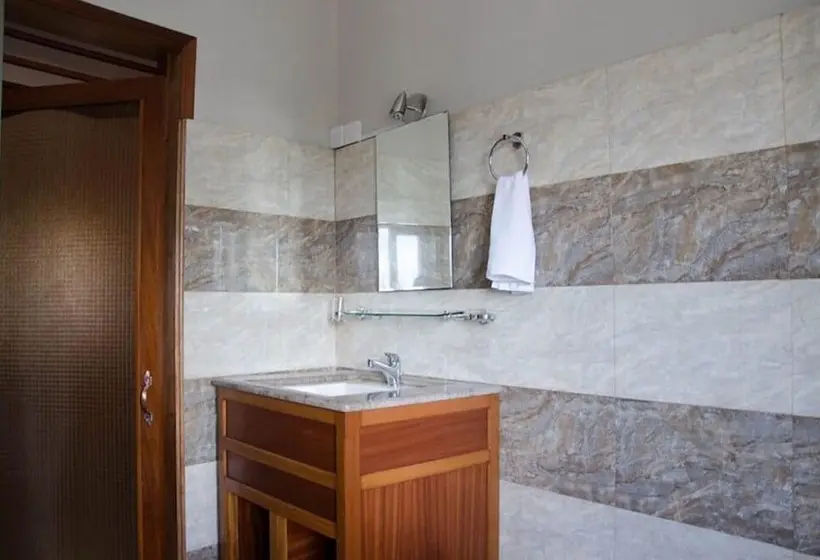 تختخواب و صبحانه Auberge Le Rajah
