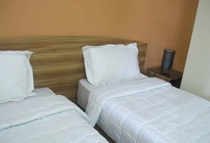 تختخواب و صبحانه Auberge Le Rajah