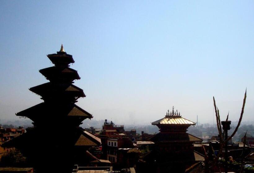 تختخواب و صبحانه Kumari Guest House