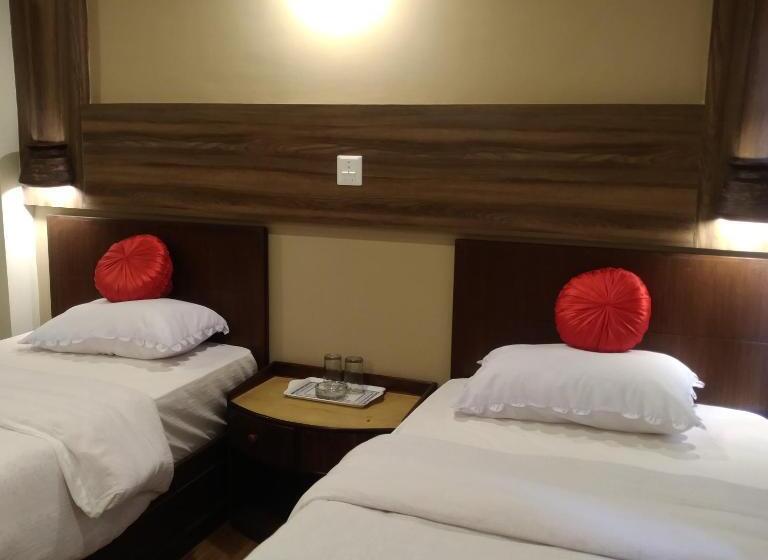 تختخواب و صبحانه Kumari Guest House