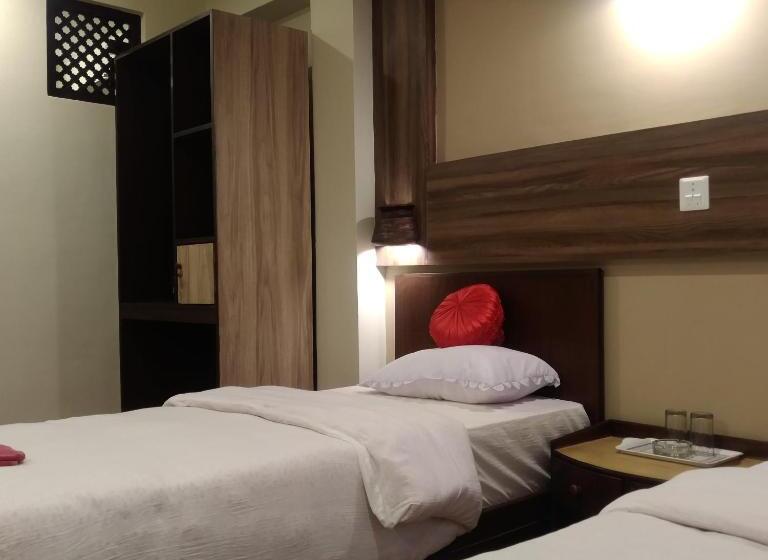 تختخواب و صبحانه Kumari Guest House