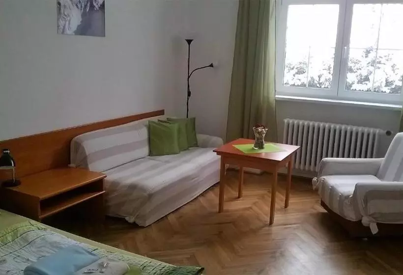 تختخواب و صبحانه Penzion Villa Gerlach
