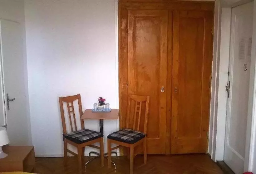 تختخواب و صبحانه Penzion Villa Gerlach