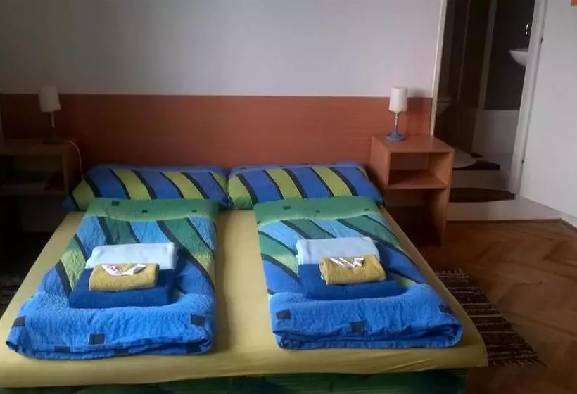 تختخواب و صبحانه Penzion Villa Gerlach