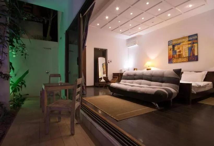 تختخواب و صبحانه Villa Alizee