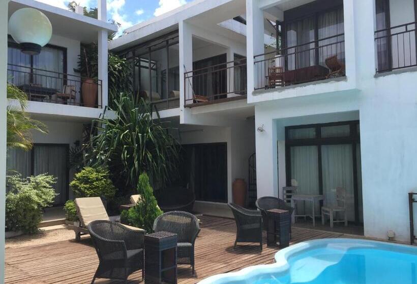 تختخواب و صبحانه Villa Alizee