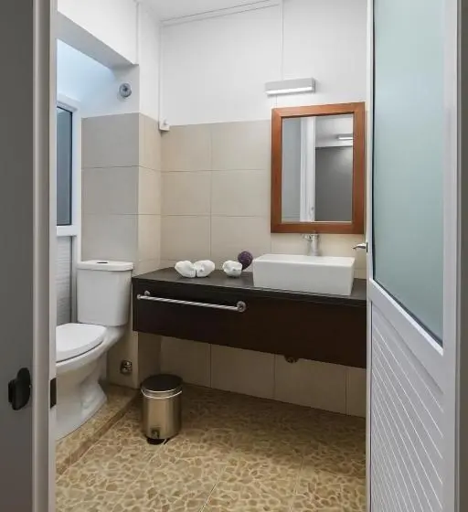 تختخواب و صبحانه Villa Alizee