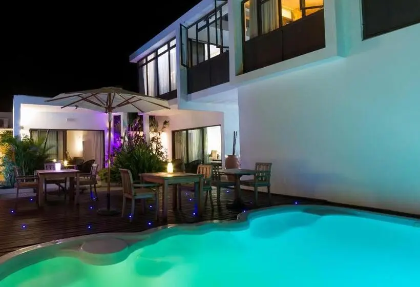 تختخواب و صبحانه Villa Alizee