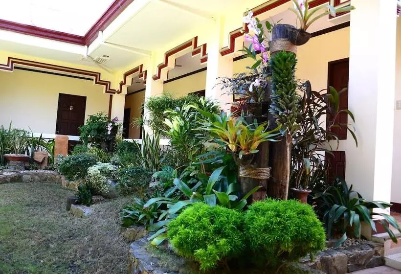 تختخواب و صبحانه Ysabelle Mansion
