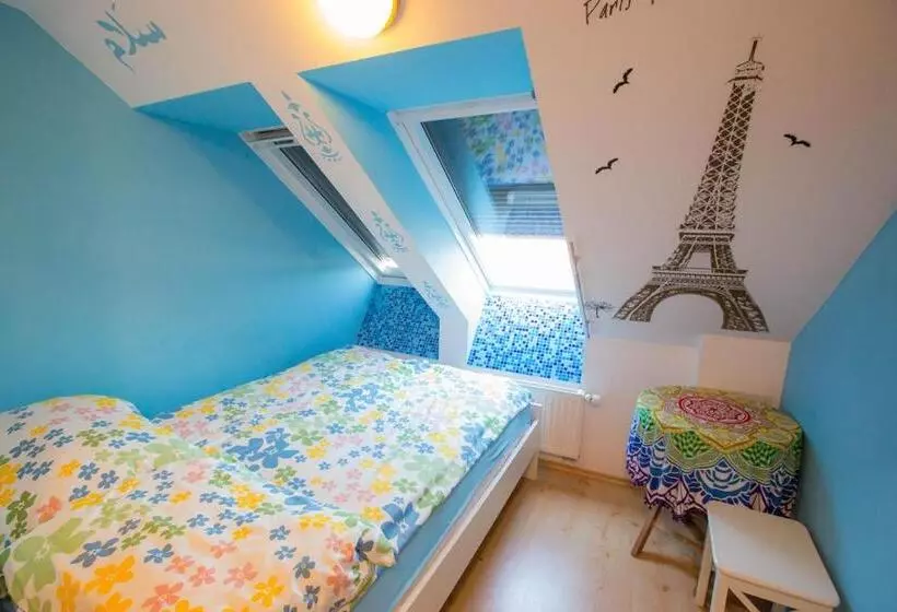 Hostel Sonce