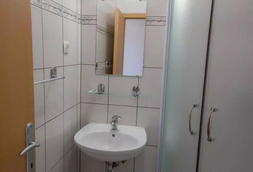 Hostel Sonce