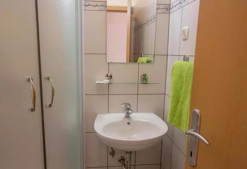 Hostel Sonce