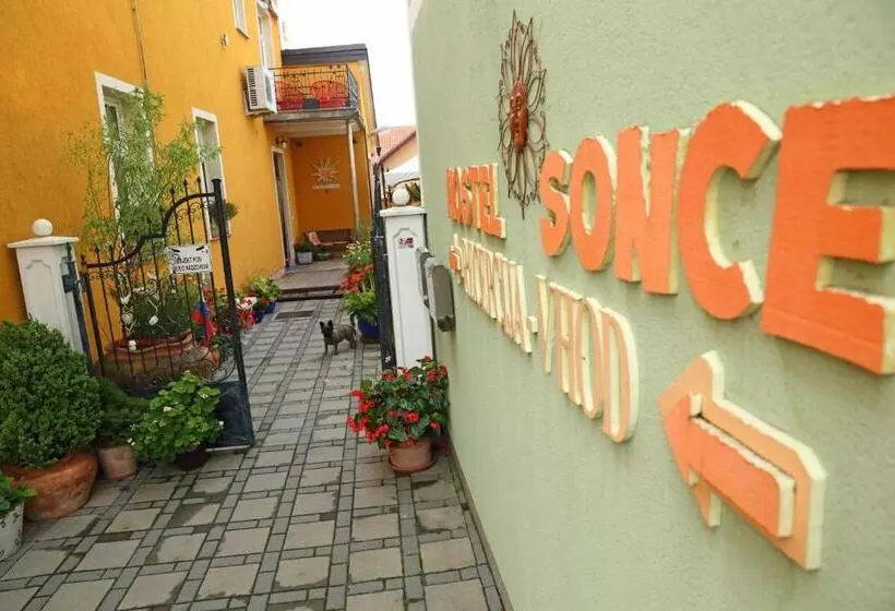 Hostel Sonce