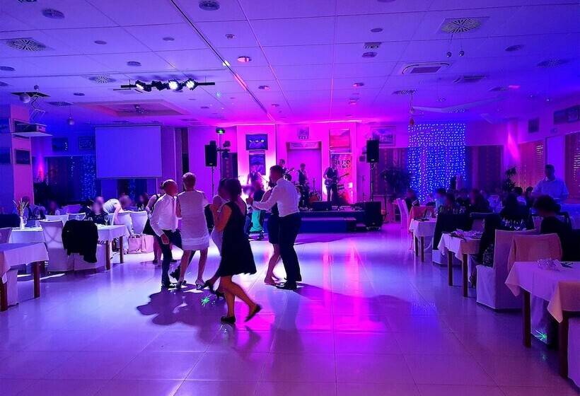 هتل Galaksija Trebnje   Free Sauna Included