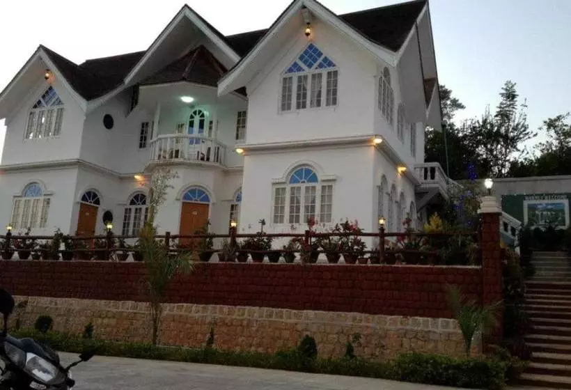 هتل Green Haven