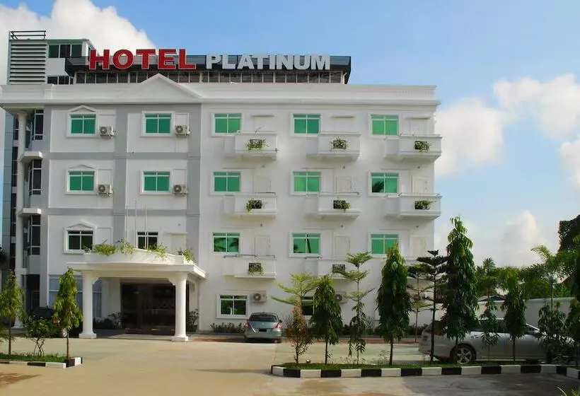 هتل Platinum Tamwe