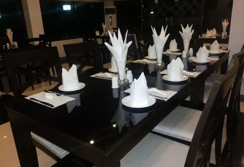 هتل Platinum Tamwe
