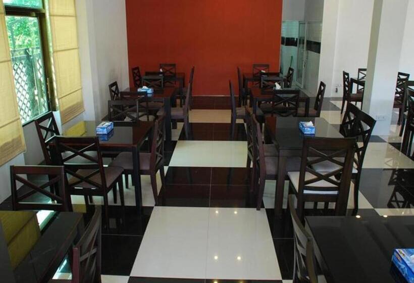 Hotelli Platinum Tamwe