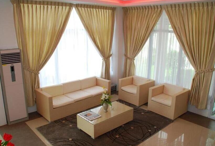 Hotelli Platinum Tamwe