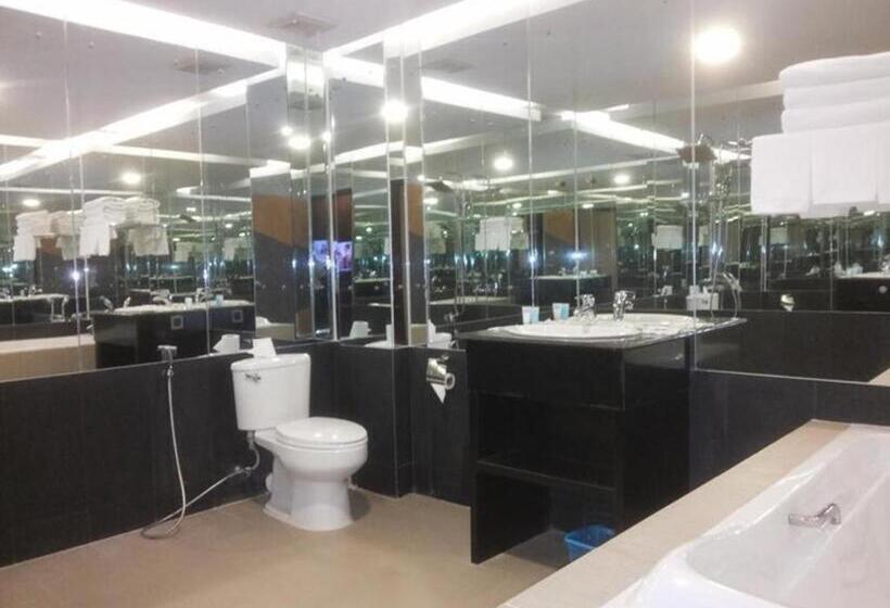 Hotelli Platinum Tamwe