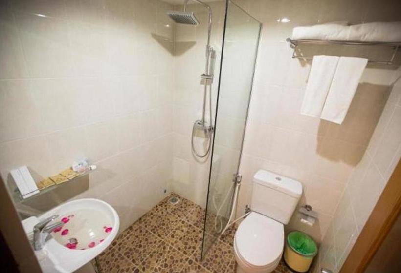 هتل Royal Golden 9 Miles