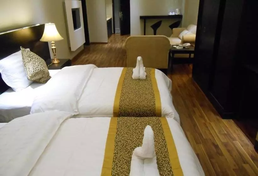 هتل Shamaat Jeddah