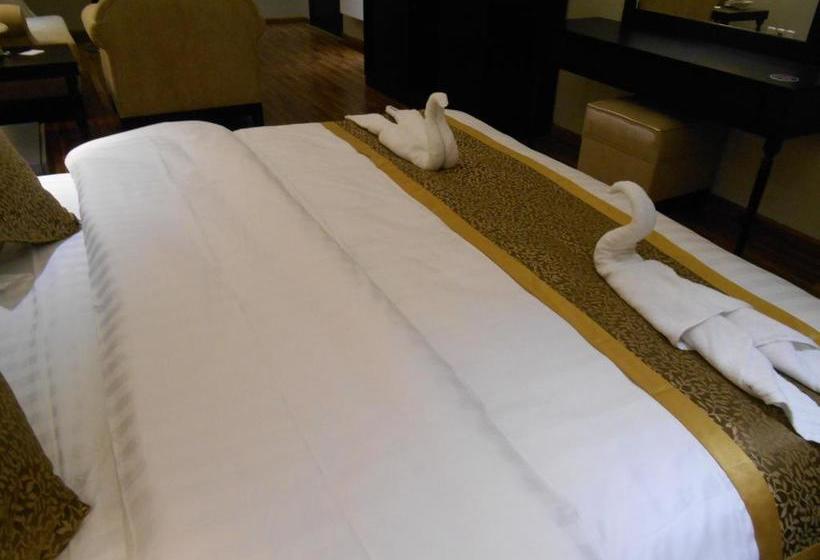 فندق Shamaat Jeddah