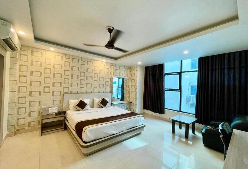 Hotell A One Palace ! Puri   ᴺᵒ ᵉᵈⁱᵗᵉᵈ ᵖʰᵒᵗᵒ ʷᵉ ᵃʳᵉ ᵍᵉⁿᵘⁱⁿᵉ ʷᵉ ˢʰᵃʳᵉ ʳᵒᵒᵐ ᵛⁱᵈᵉᵒ