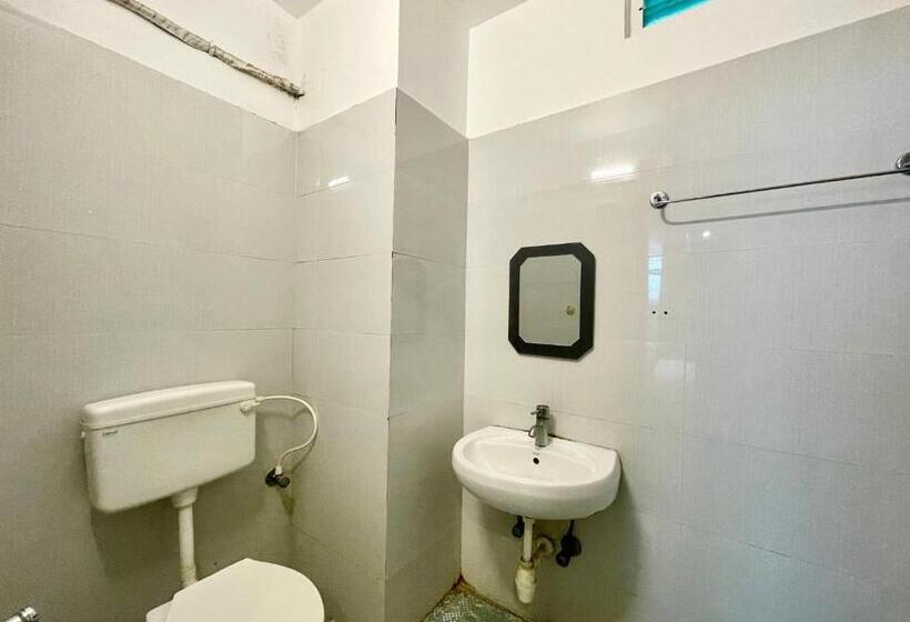 Hotell A One Palace ! Puri   ᴺᵒ ᵉᵈⁱᵗᵉᵈ ᵖʰᵒᵗᵒ ʷᵉ ᵃʳᵉ ᵍᵉⁿᵘⁱⁿᵉ ʷᵉ ˢʰᵃʳᵉ ʳᵒᵒᵐ ᵛⁱᵈᵉᵒ