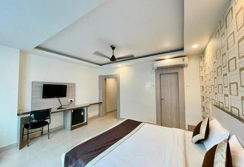 Hotell A One Palace ! Puri   ᴺᵒ ᵉᵈⁱᵗᵉᵈ ᵖʰᵒᵗᵒ ʷᵉ ᵃʳᵉ ᵍᵉⁿᵘⁱⁿᵉ ʷᵉ ˢʰᵃʳᵉ ʳᵒᵒᵐ ᵛⁱᵈᵉᵒ