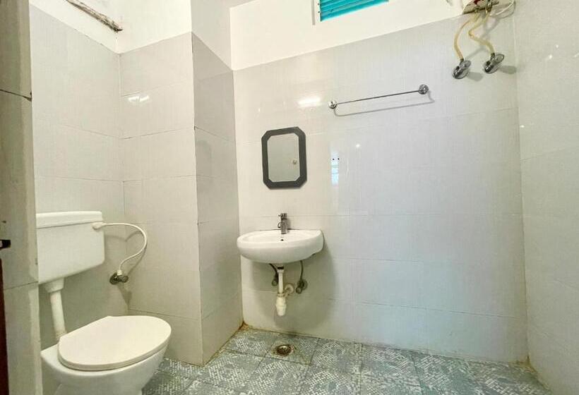 Hotell A One Palace ! Puri   ᴺᵒ ᵉᵈⁱᵗᵉᵈ ᵖʰᵒᵗᵒ ʷᵉ ᵃʳᵉ ᵍᵉⁿᵘⁱⁿᵉ ʷᵉ ˢʰᵃʳᵉ ʳᵒᵒᵐ ᵛⁱᵈᵉᵒ