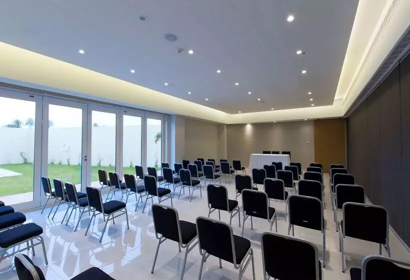 Hotelli Hampton Inn & Suites by Hilton Paraiso