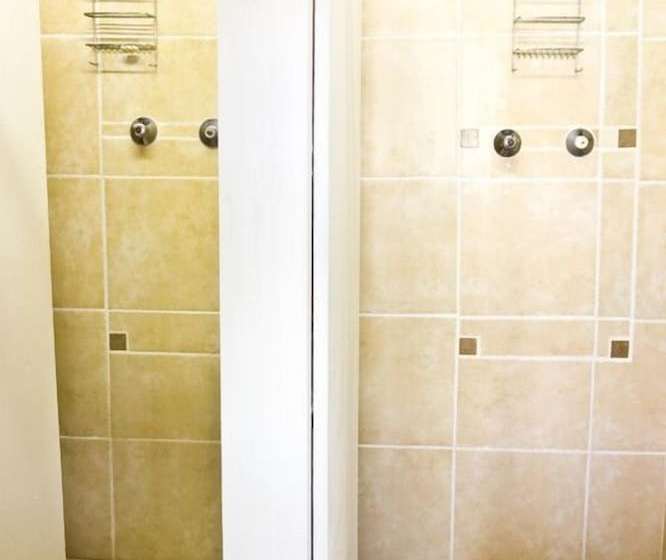 Auberge Hôtelière Riverlodge Backpackers